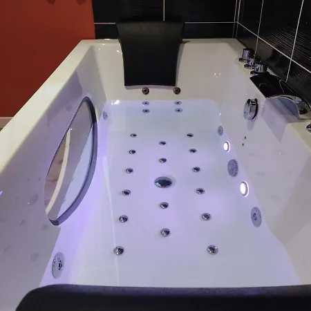 Ng Suitehome - Lille I Centre I Coq Francais - Balneo - Netflix - Wifi Appartement Roubaix