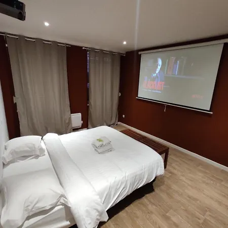 Appartement Ng Suitehome - Lille I Centre I Coq Francais - Balneo - Netflix - Wifi *